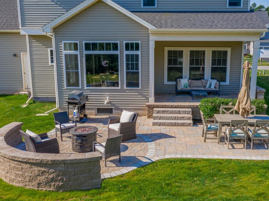 Town & Country Landscaping, Lawn Care, Fertilization in ster