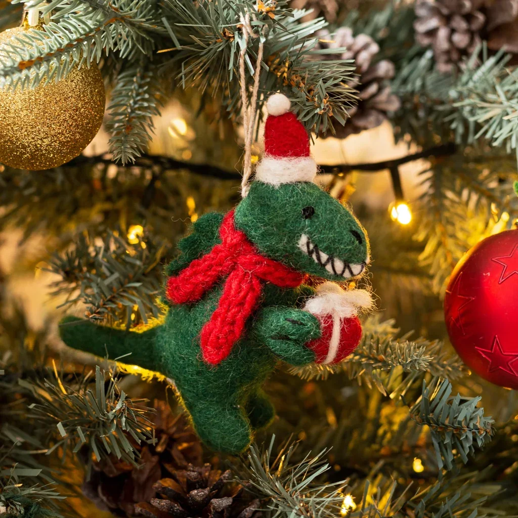 CD87100_T-Rex_with_Present_1024x1024.webp