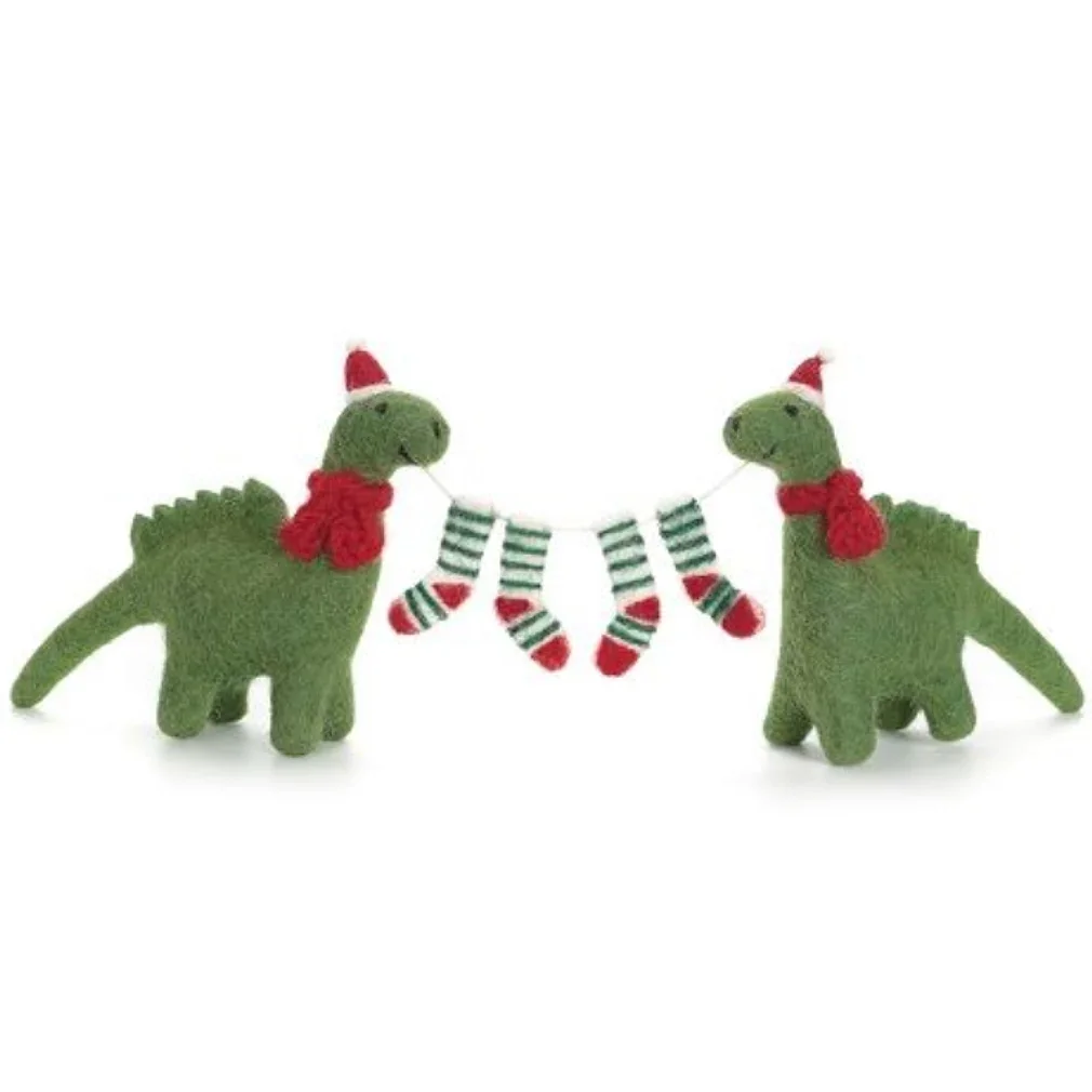 diplodocus-pair-with-stocking-garland-87114_1024x1024.webp