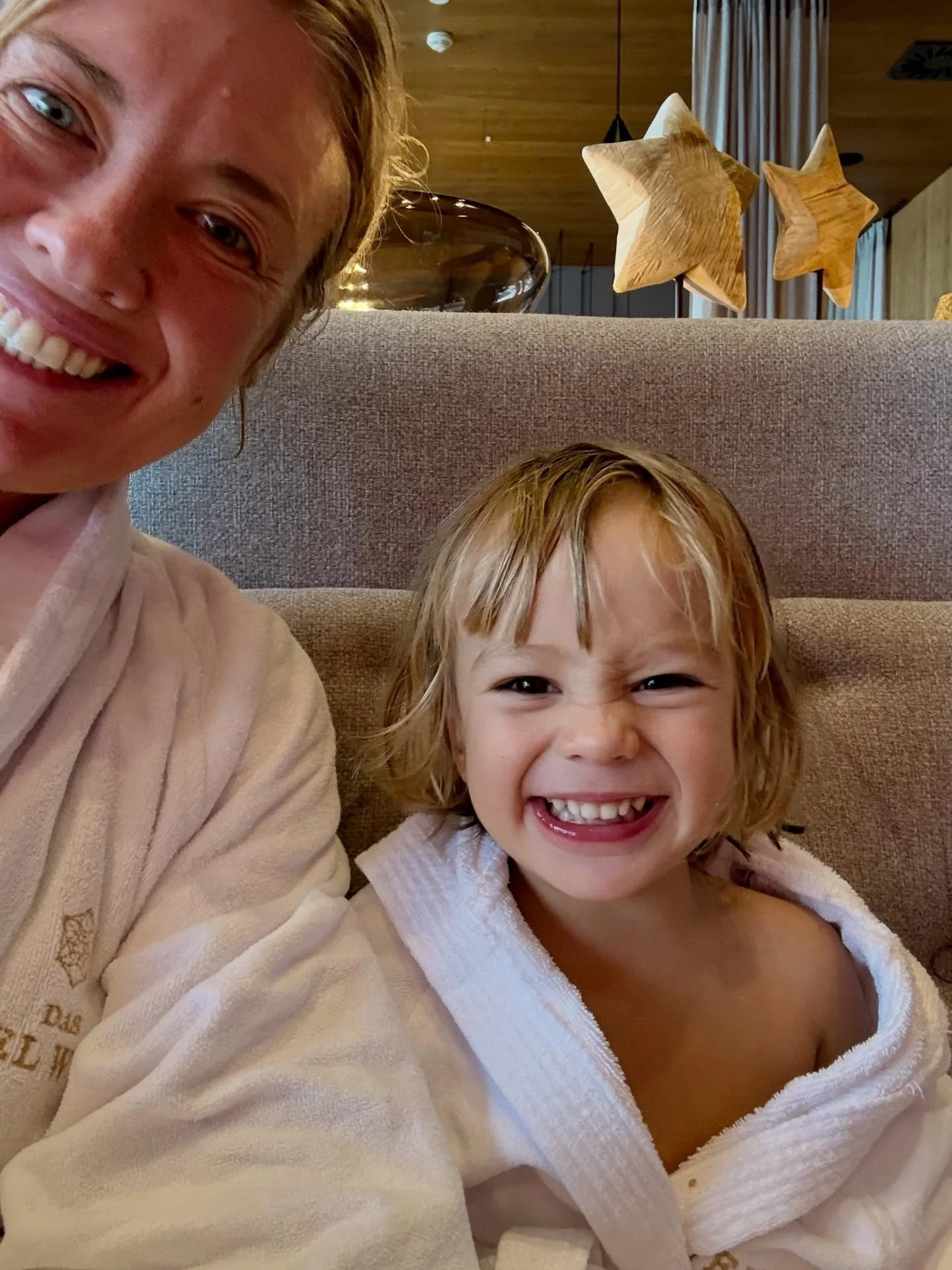 Sharing some stories before the end of the year - a few from @das_edelweiss_salzburg_resort where Sid and I had a weekend away together. So amazing being away with him at the end of a three month stint on our own. No washing up, no cooking, no tidyin