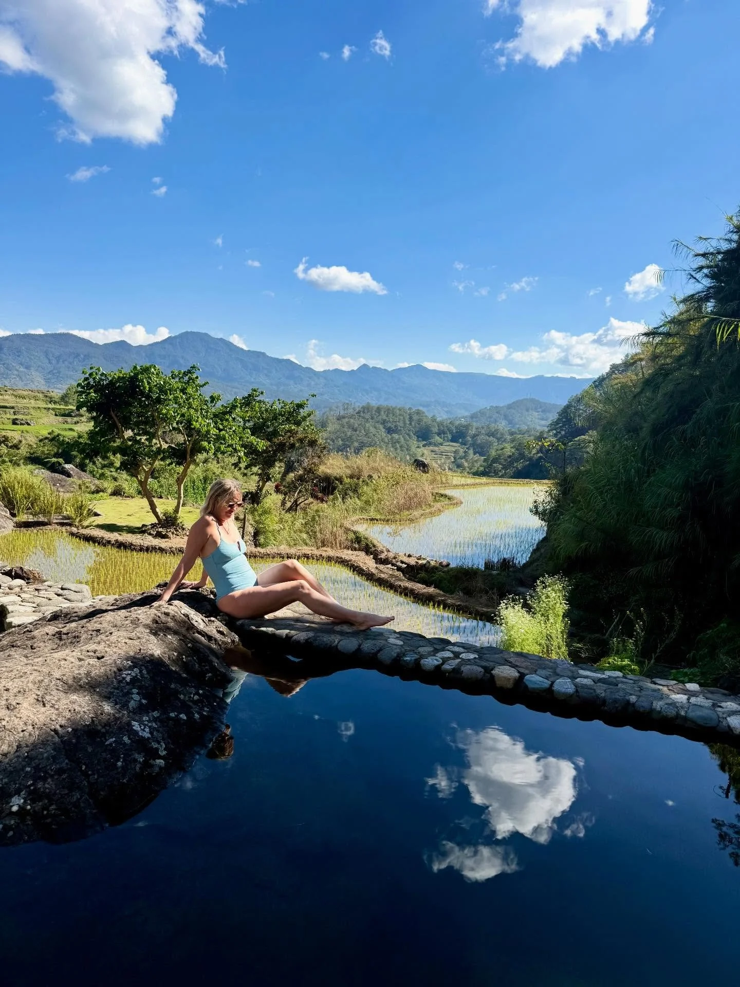 Adventures in the North. Eddie and I discussing how best to get down the mountain. He prefers to do the 10 hour drive in a day, but I want to break it into two. I can see his point in a way, not to waste two days driving, but I find the car unbearabl