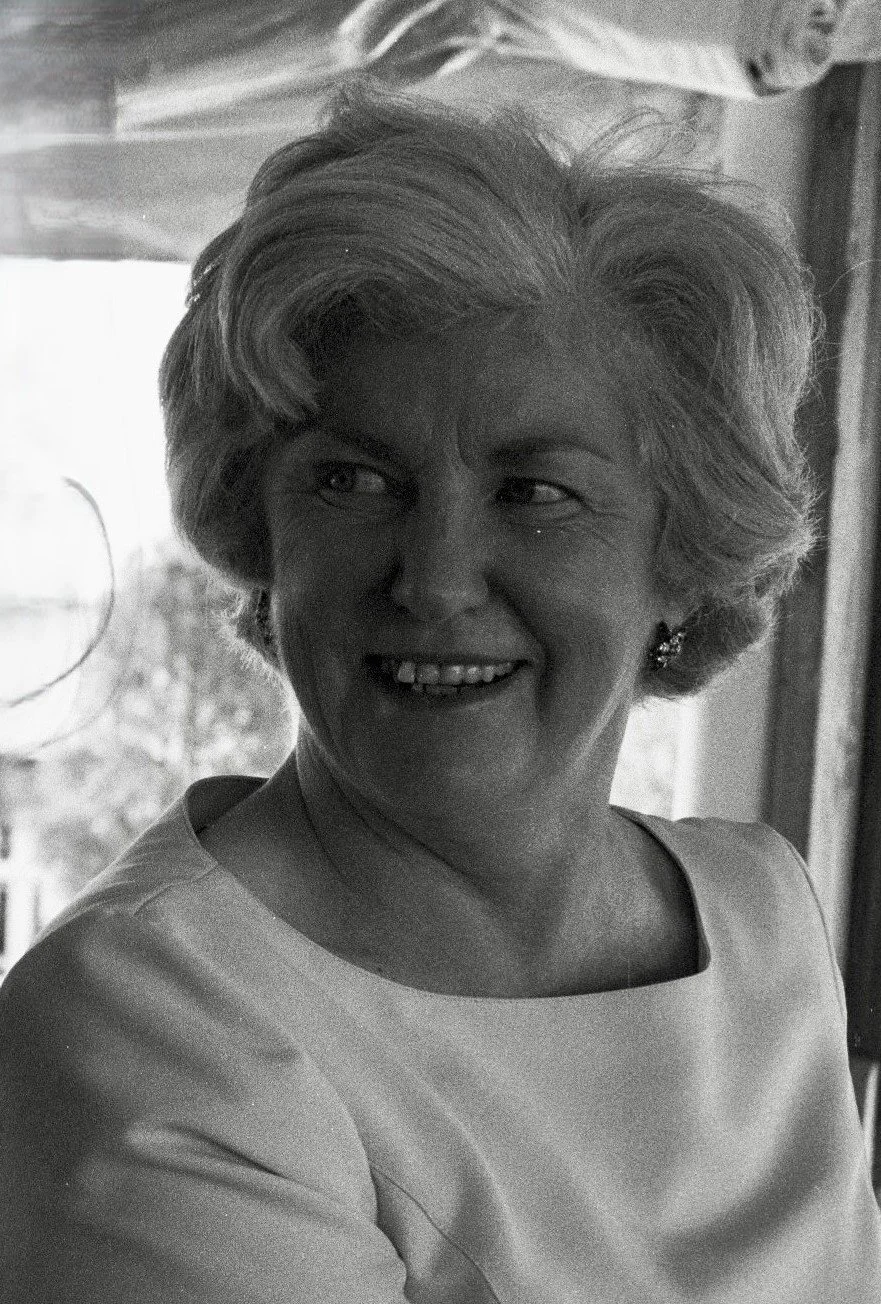 Áine Ó Maoláin (McCarthy)