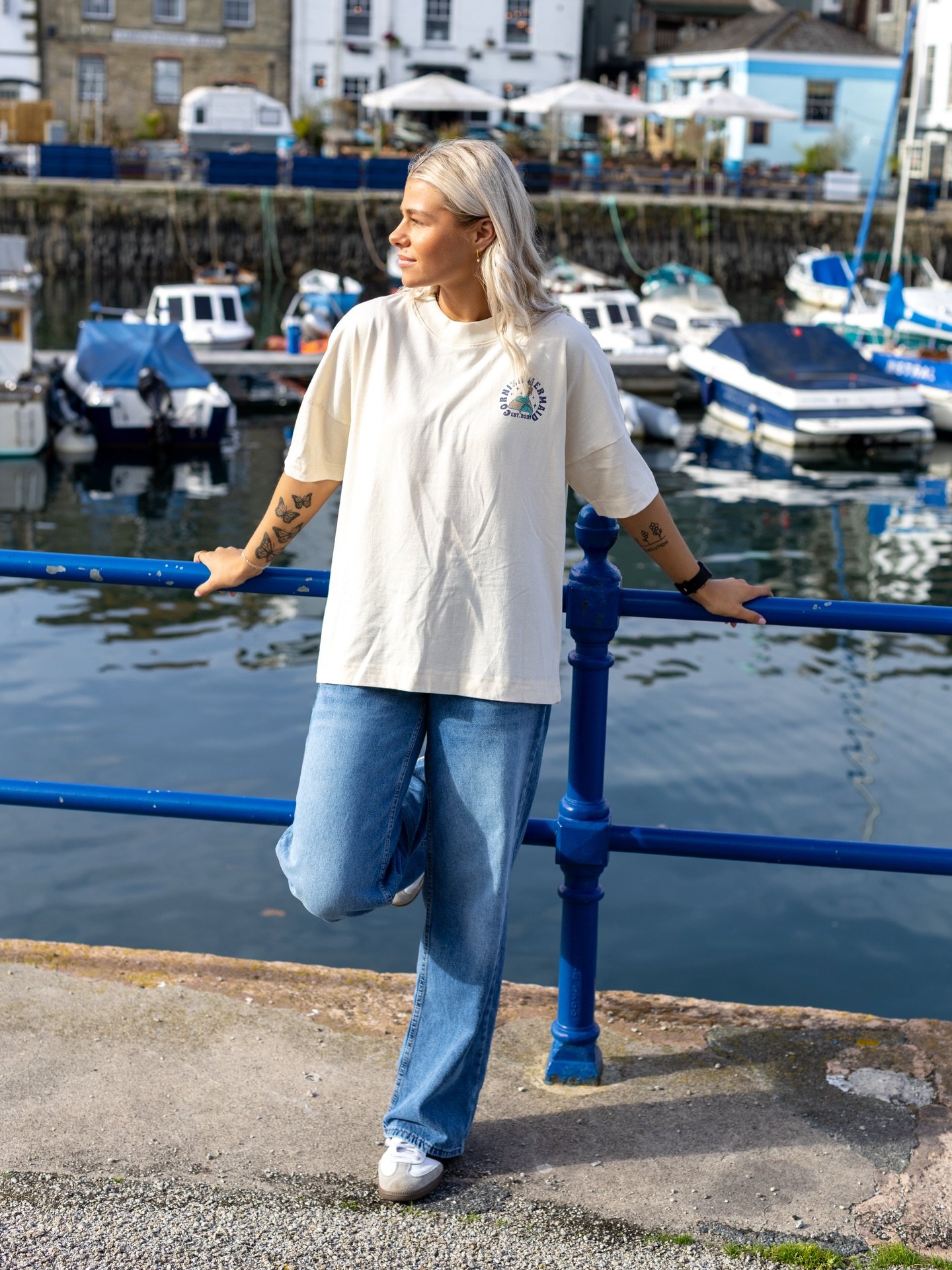 Coastal magic, Cornish folklore &amp; everyday comfort 🌊

Embrace the spirit of Cornwall with our Godrevy Lighthouse &ldquo;Cornish Mermaid&rdquo; Tee. Featuring a whimsical mermaid gazing toward the lighthouse, framed by rugged cliffs and Cornish s