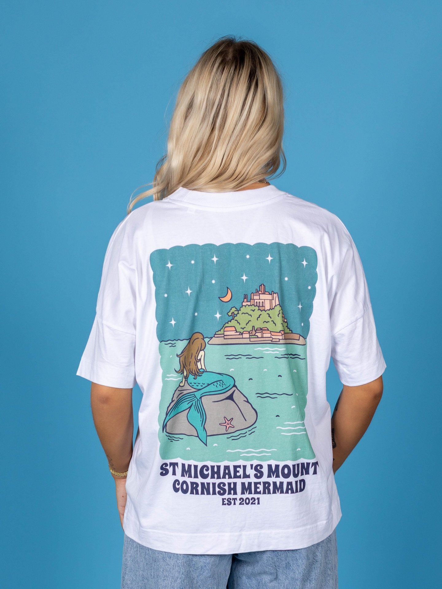 Planning your Cornish getaway this summer? 🏝️

Our Cornish Landmark Tees make the perfect souvenir - and an effortless addition to your coastal wardrobe. 

Crafted from 100% organic ring-spun combed cotton, they&rsquo;re designed for all-day comfort