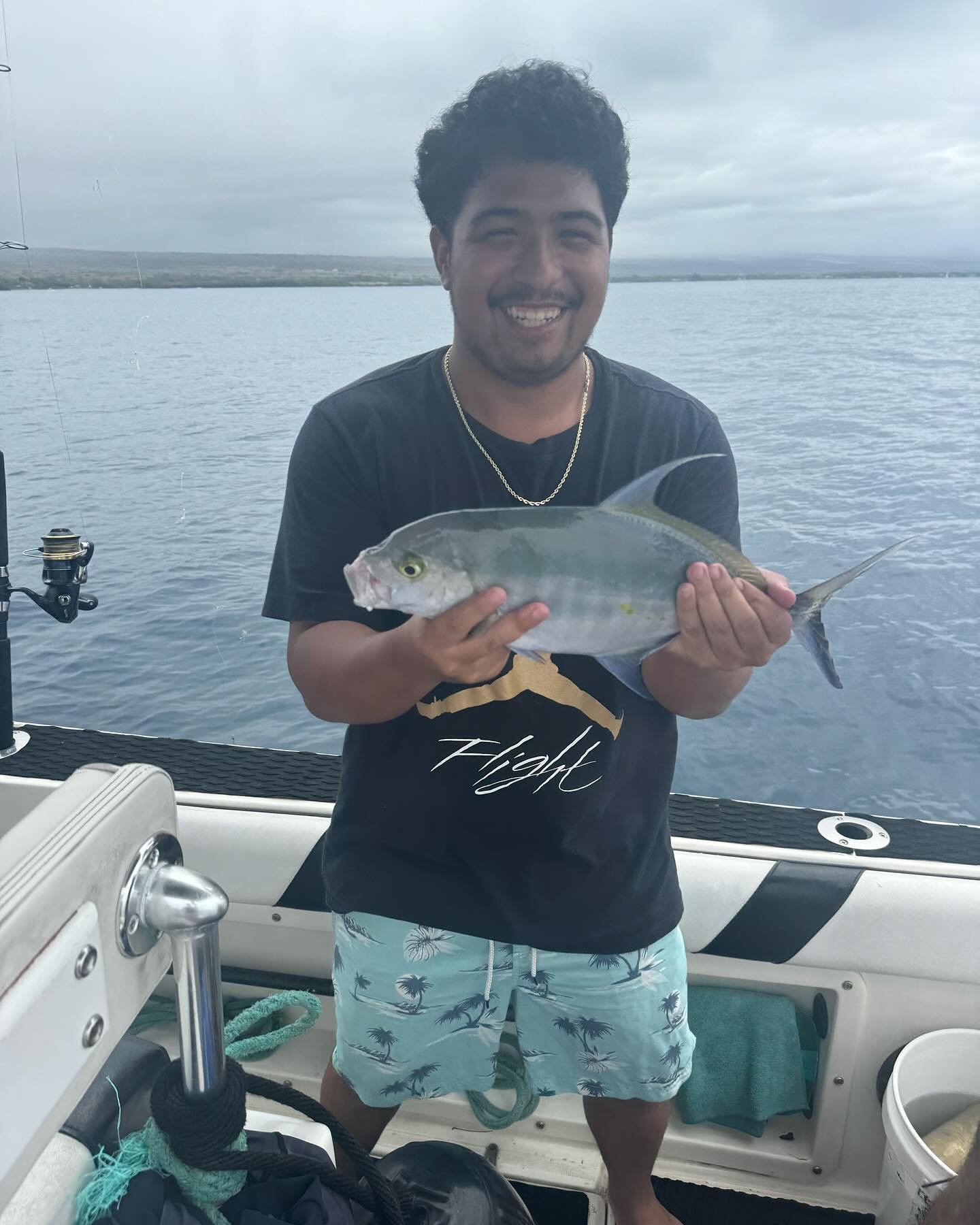 We are honored to take our locals out for their first time fishing:)
#catchandrelease #forchildrentoflourish #dawhaleboat #fishinglife #bottomfishing #hawaii #nonprofit #bluespacetherapy
