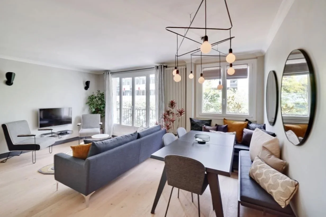 Yasmine B Design by Yasmine Behnam - Interior design of an apartment by the Champ de Mars - Paris 15