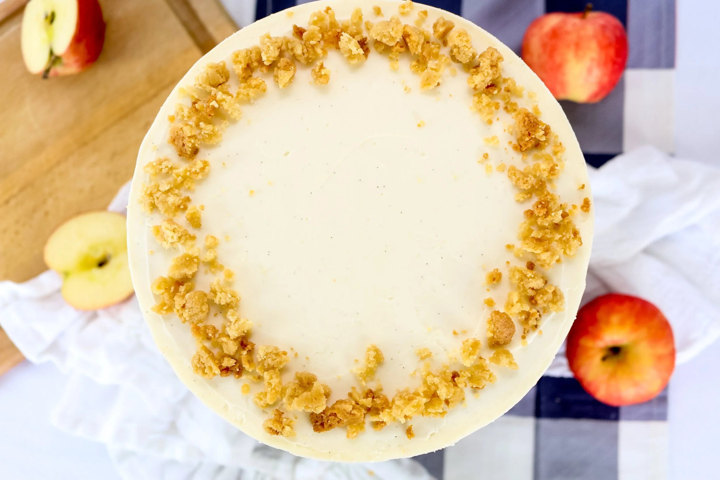 Apple Crisp Cake
