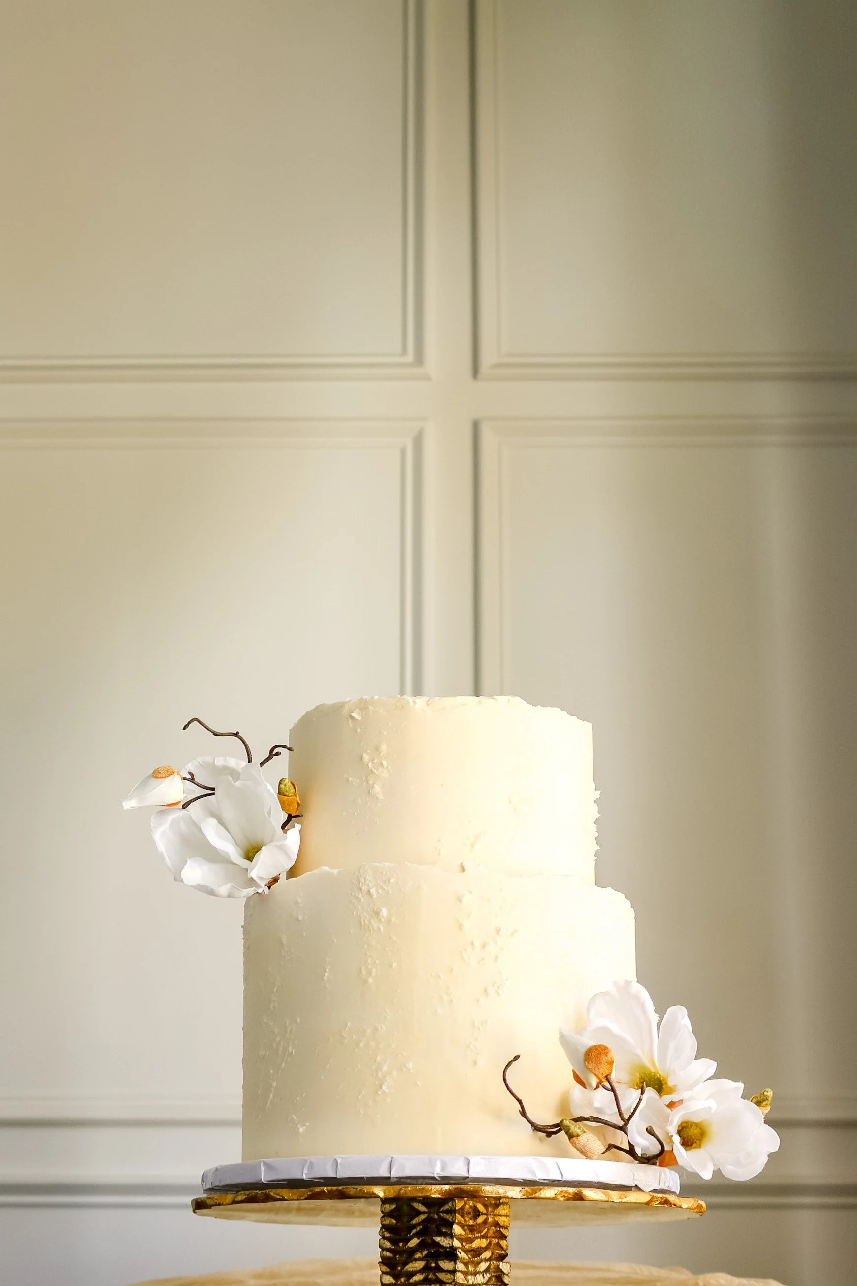 Light and Chic Autumn Wedding Cake