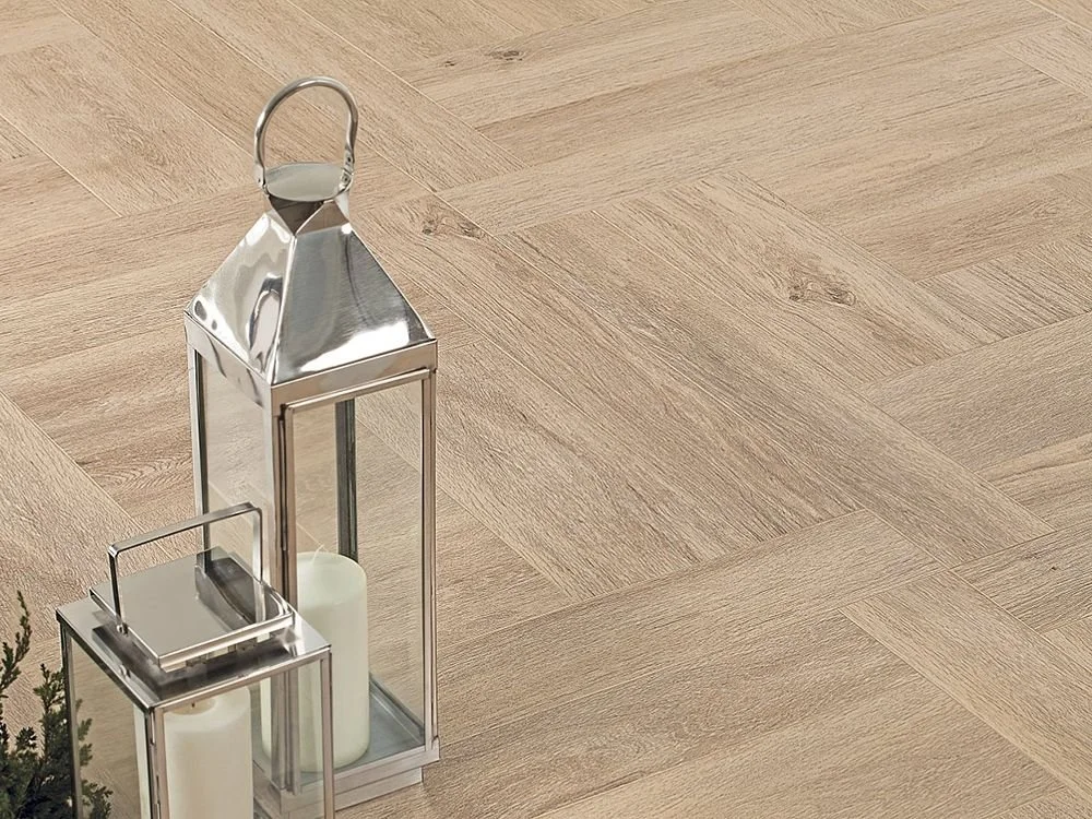 Tanzania Nut - Foyer Tile Option