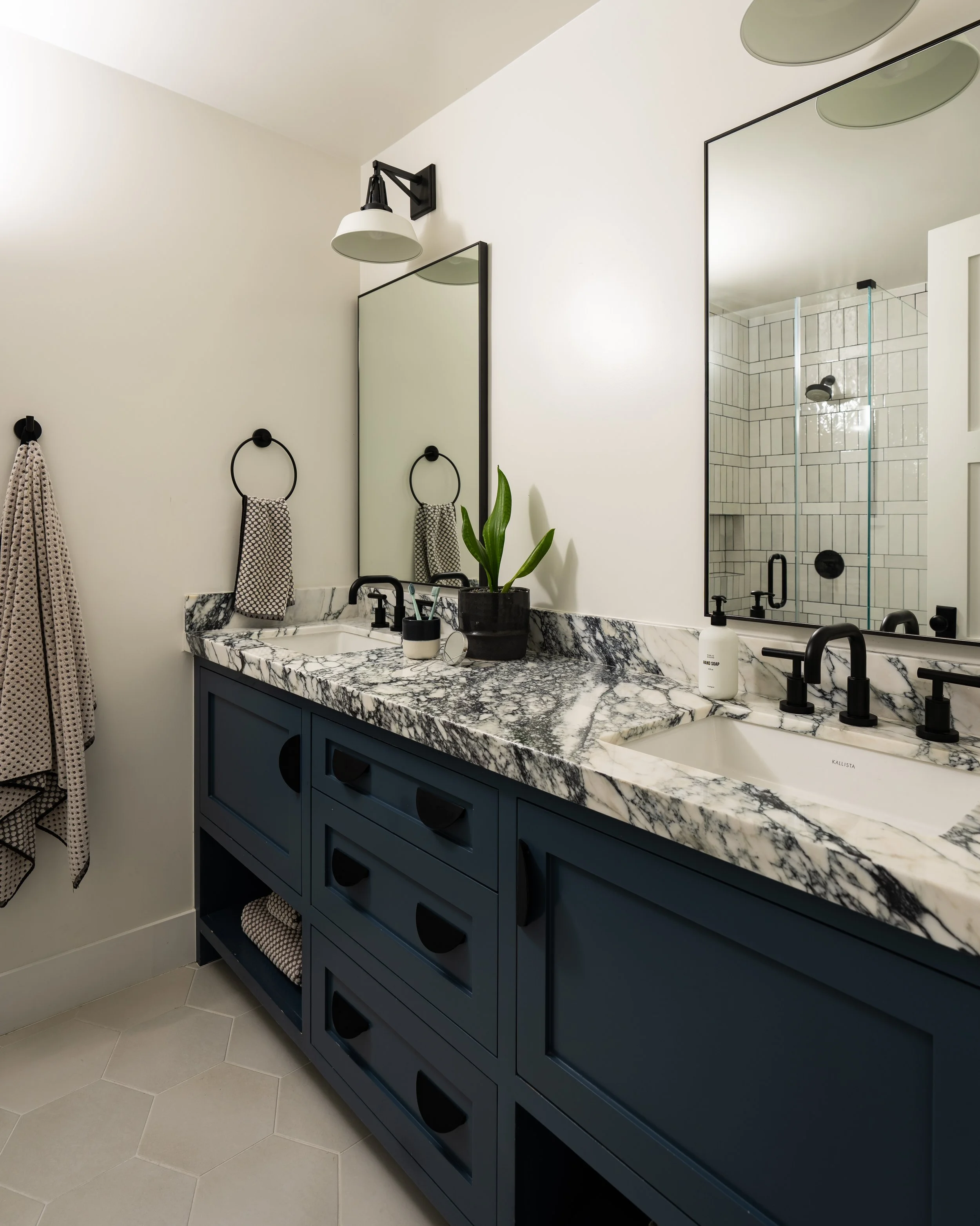 Jessie_Ann_Design_She'sWorthTheWaitDSC02801.jpg