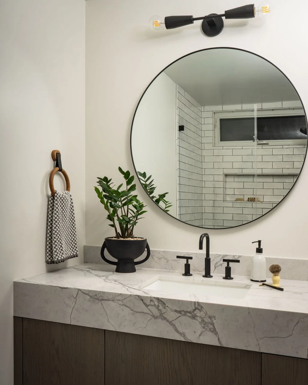 orange-county-organic-modern-interior-design-jessie-ann-design-18.jpg