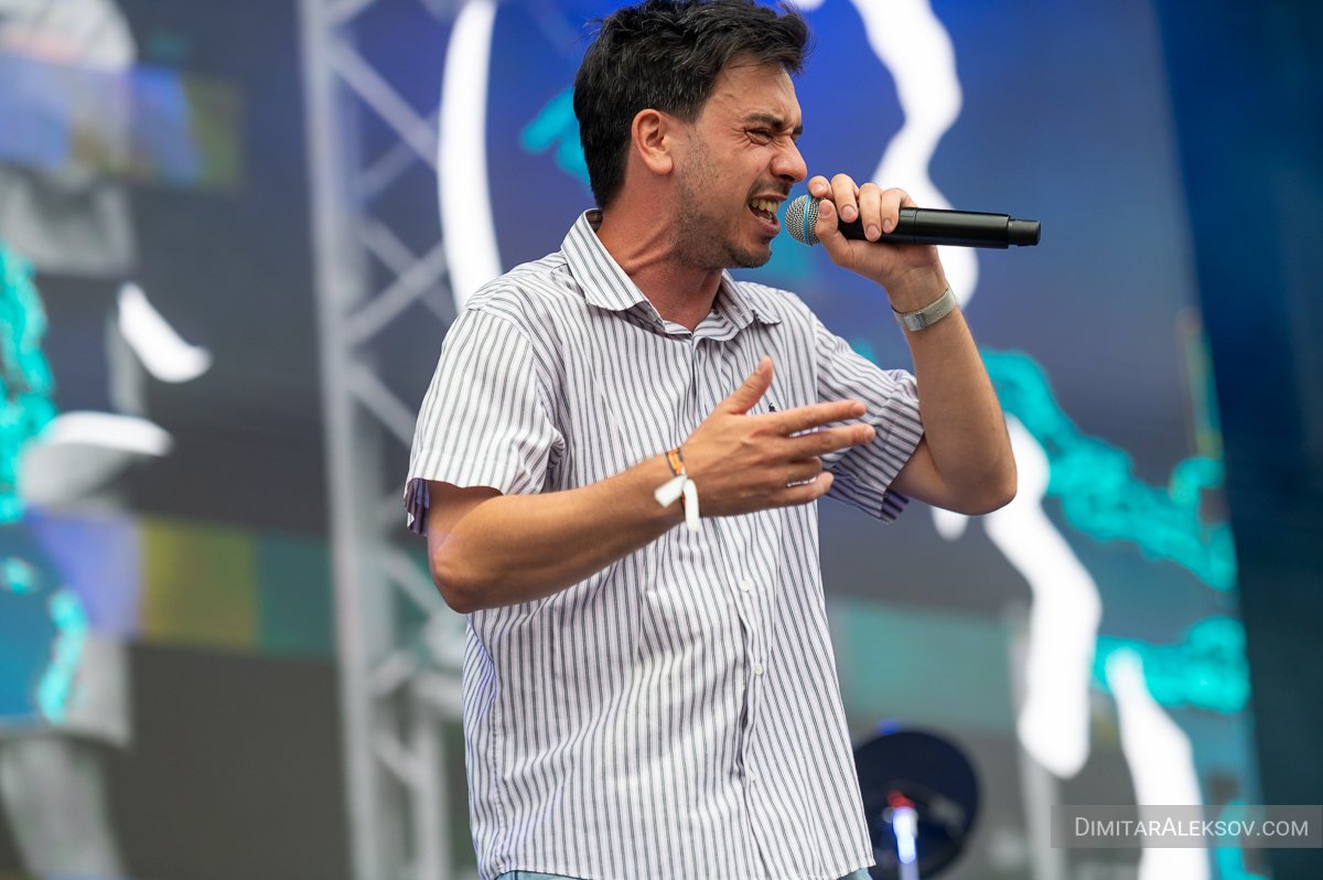 DGA_8681_sm.jpg