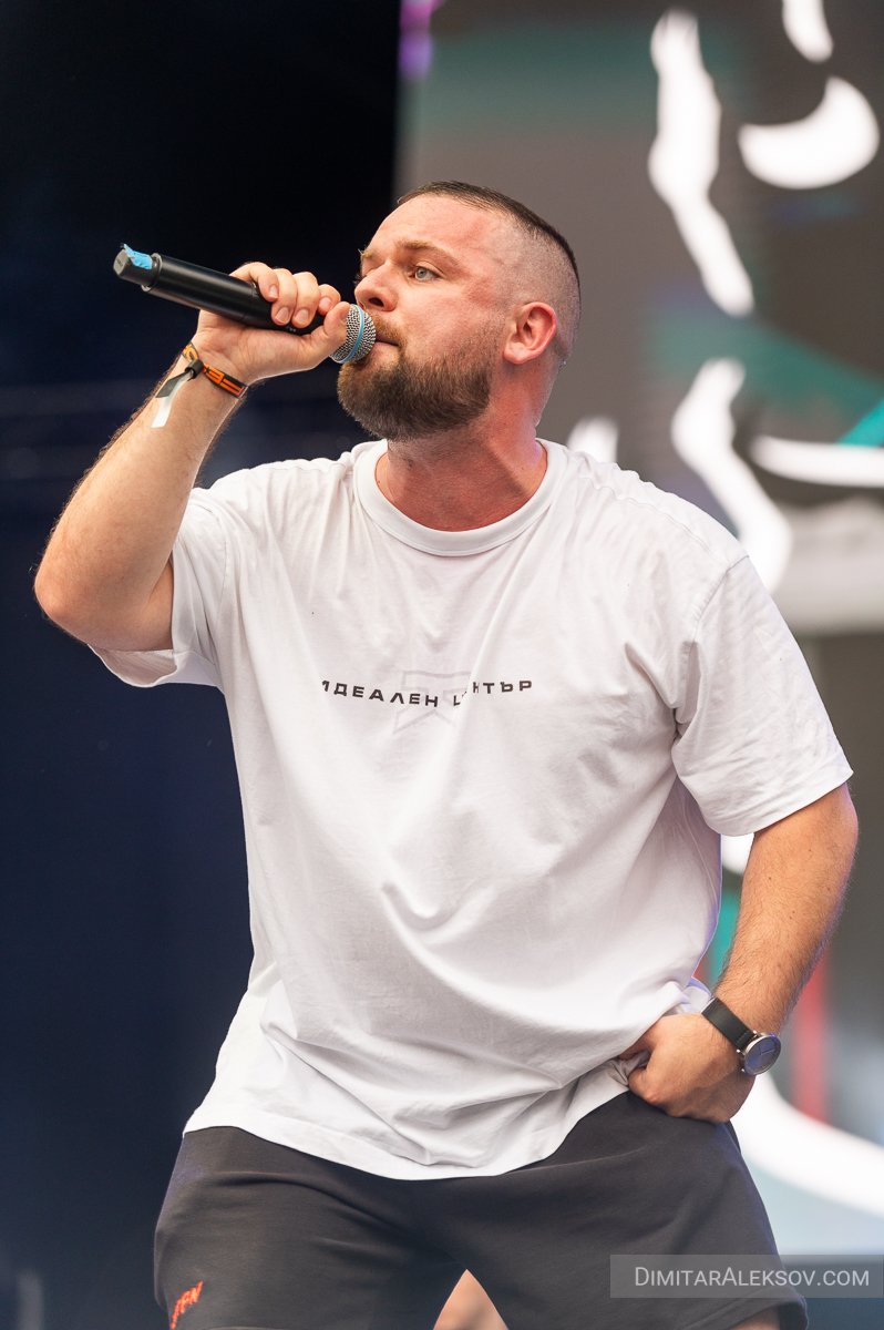 DGA_8657_sm.jpg