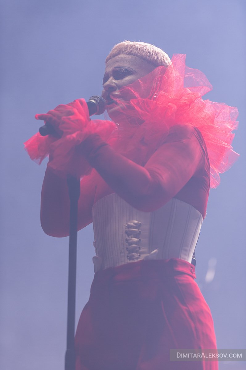 DGA_8447_sm_sm.jpg