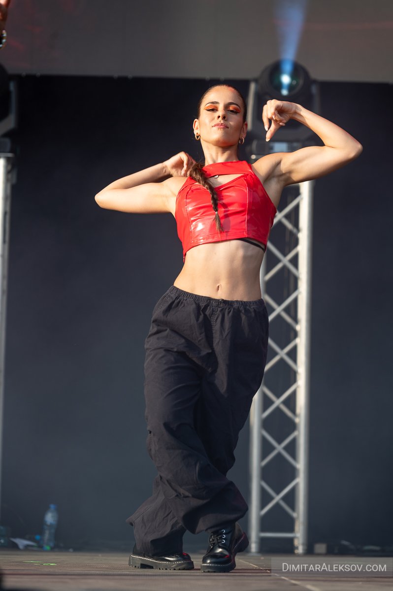 DGA_7990_sm.jpg