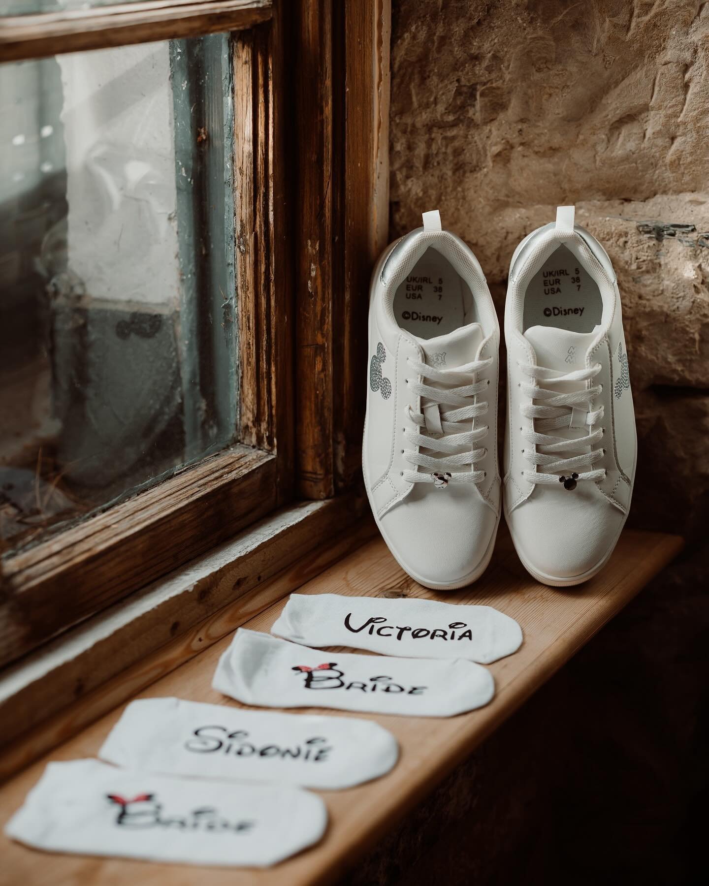 V&amp;S&rsquo;s weddings was themed around Disney which was so fun!

The shoes and socks were my absolute favourite. But there was plenty of Disney details throughout the wedding venue and plan. Super lush for any Disney fan and lovely to see all the