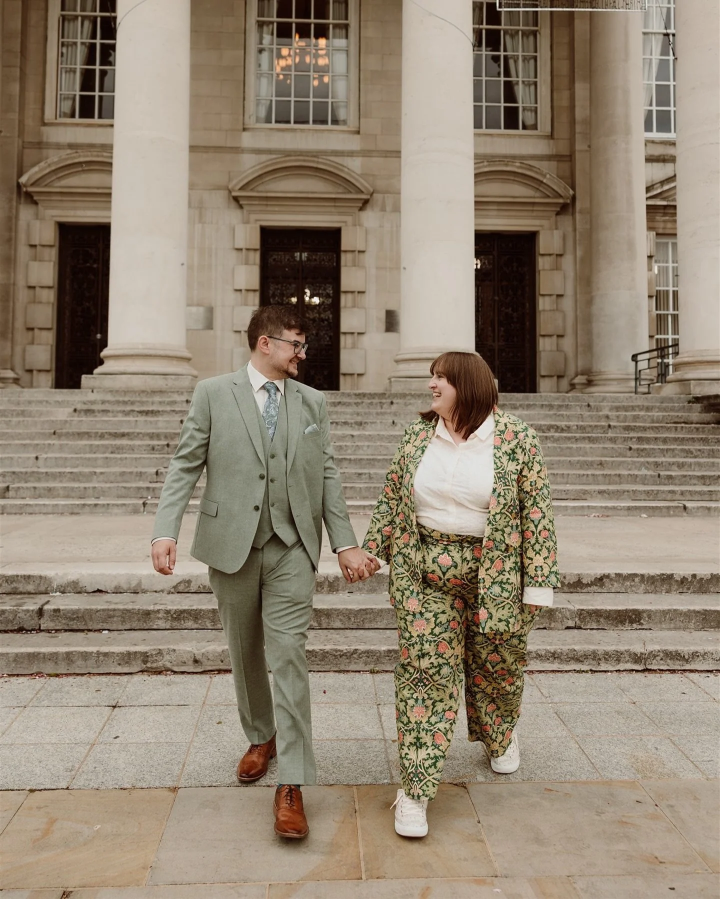 Let’s be Civil π€ stunning Civil Partnership in Leeds between Katie (they/them) & David (he/him).
And here’s a glimpse into their gorgeous day. I won’t lie, when they arrived at Leeds Civic Hall I literally almost burst into te