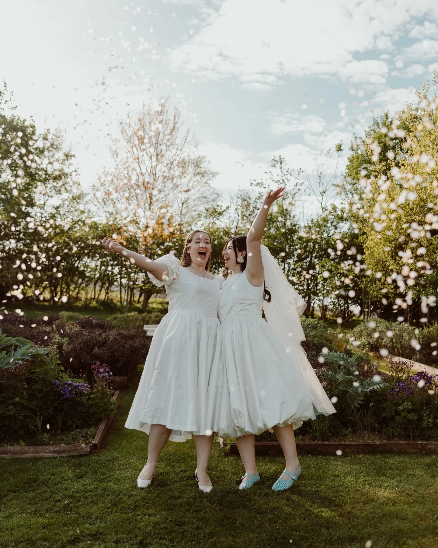K &amp; M 🌸💍

This is just a tiny snippet of how gorgeous and wholesome this beautiful wedding in Edinburgh was.

I also just want to say how precious both of the brides dresses were as they were made by a family member 🤍

The Secret Herb Garden p