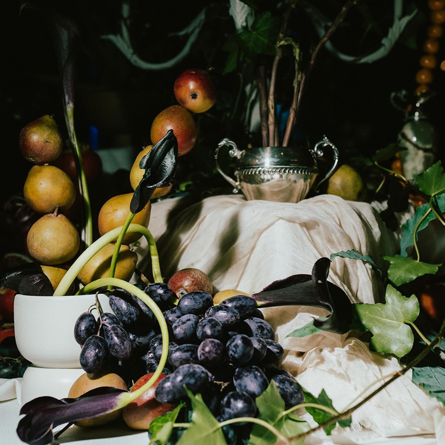 @jackmako turned our event with @wearepopulous and @joshdampfevents into Dutch master paintings! 

Thank you, Jackie for your artistry behind the camera to capture these Floraloom moments.