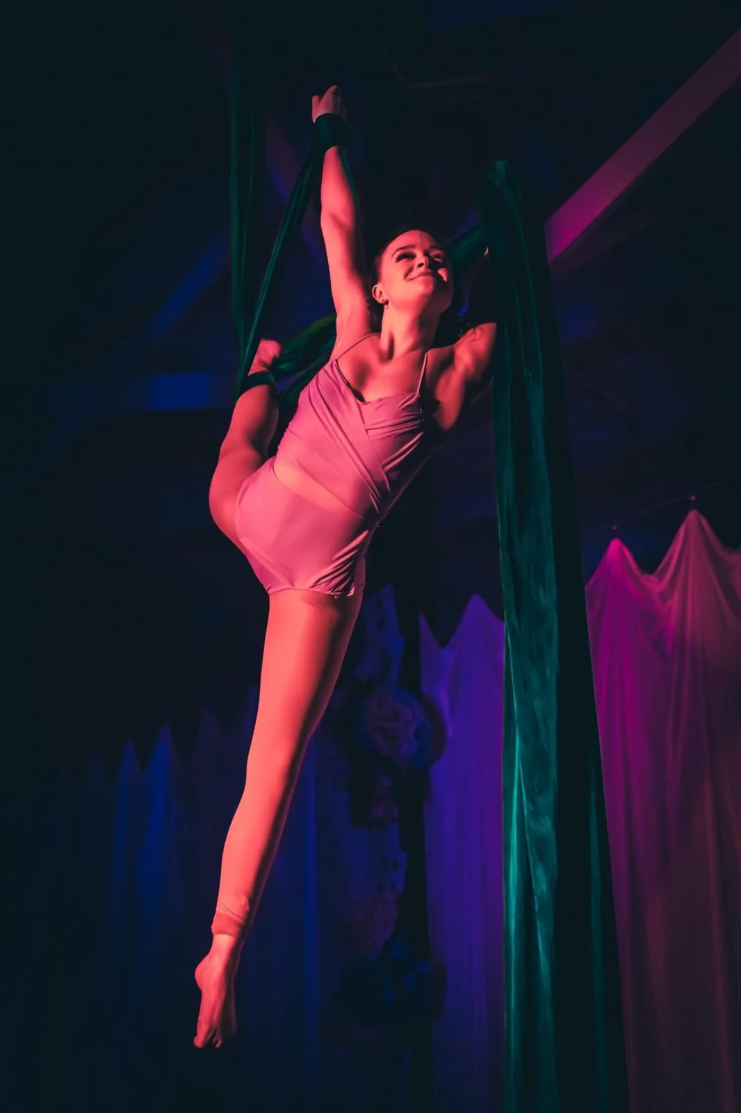 Intermediate/Advanced Silks with Neko