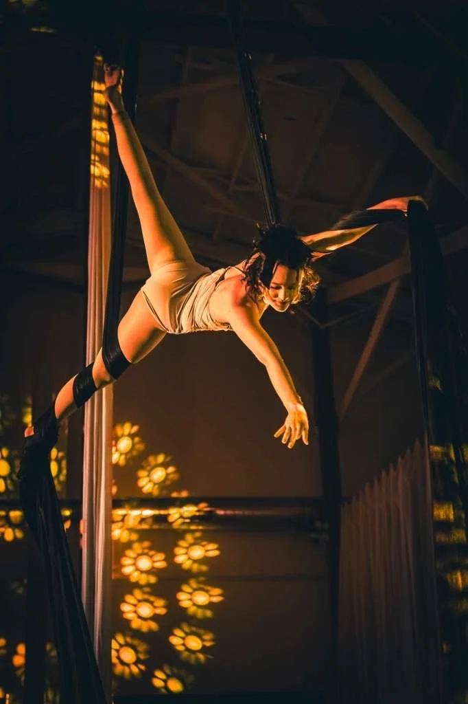 All-Levels Straps with Neko