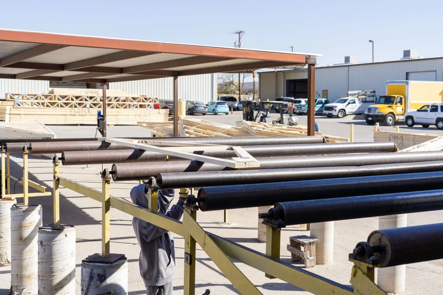Franklin_Building_Materials_Truss_rollers.jpg