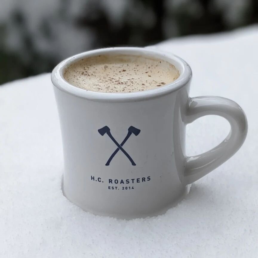 Some drinks are meant for cold weather and some are meant for the warmth. However, we think this winter's seasonal drinks are great no matter the weather. Like the Alpine Au Lait - Hot coffee with a juniper berry and orange simple syrup topped with s