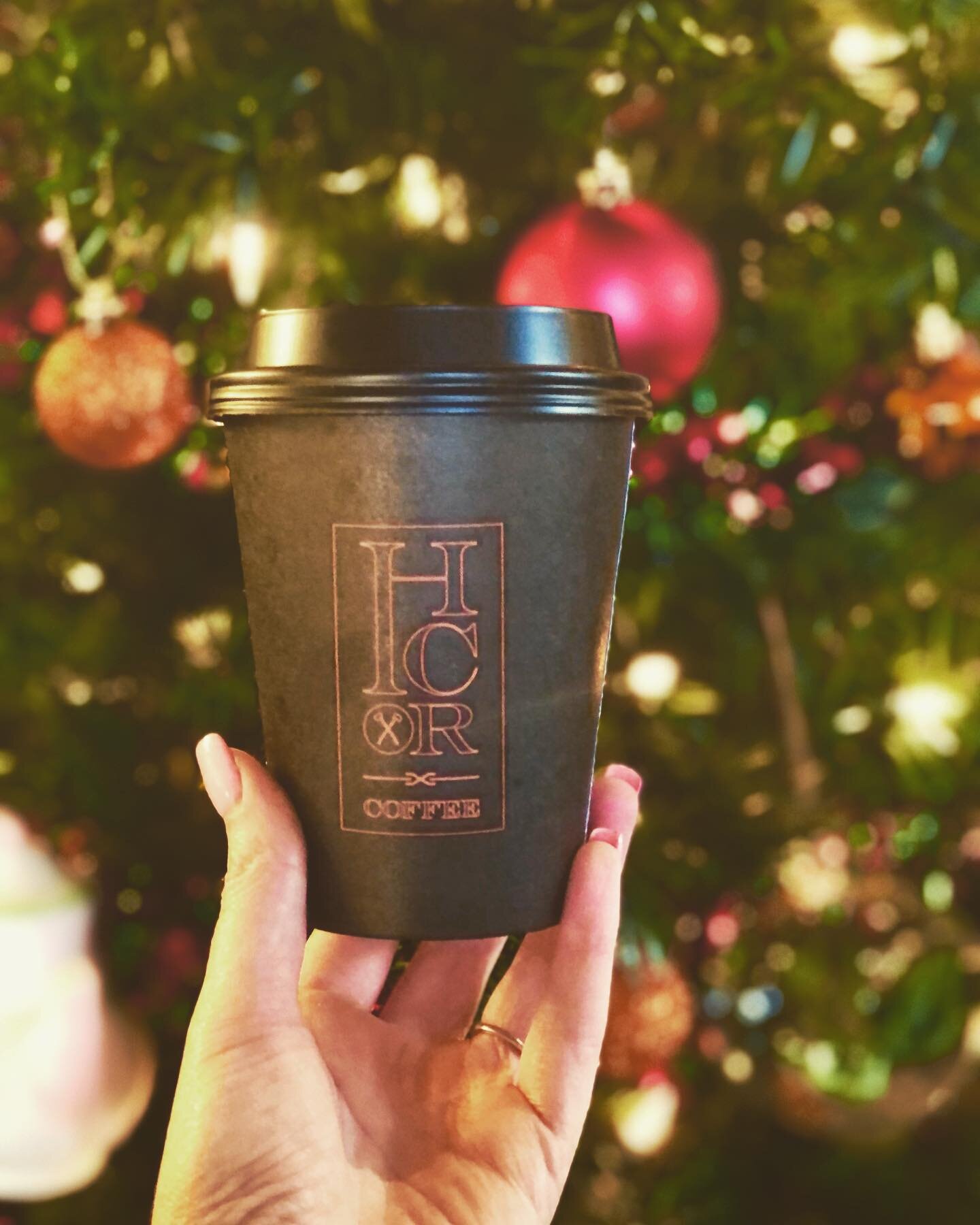 ✨Wishing you a warm and wonderful holiday season! Our doors will open again tomorrow morning (12/26) at 9 AM. We honestly love you! - Honest Coffee Roasters Huntsville &amp; Madison ✨ &bull;&bull;
.
.
.
#happyholidays #coffeeshop #ihearthsv #downtown