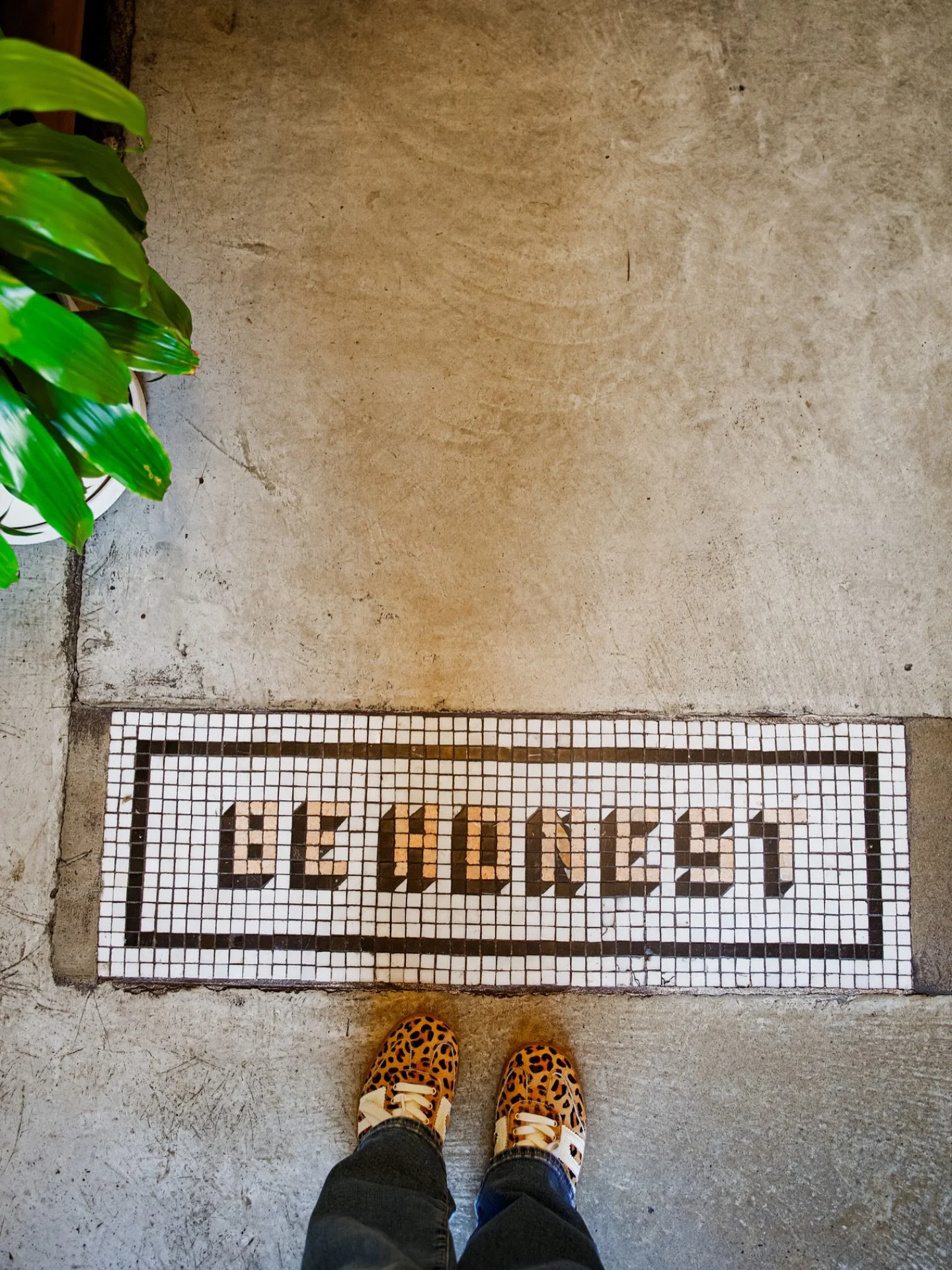 BE HONEST&hellip; you&rsquo;re not here for just one cup. 👟☕

What&rsquo;s your go-to Monday beverage? &bull;&bull;
.
.
.
#ihearthsv #downtownhsv #behonest #coffeevibes #coffeebar