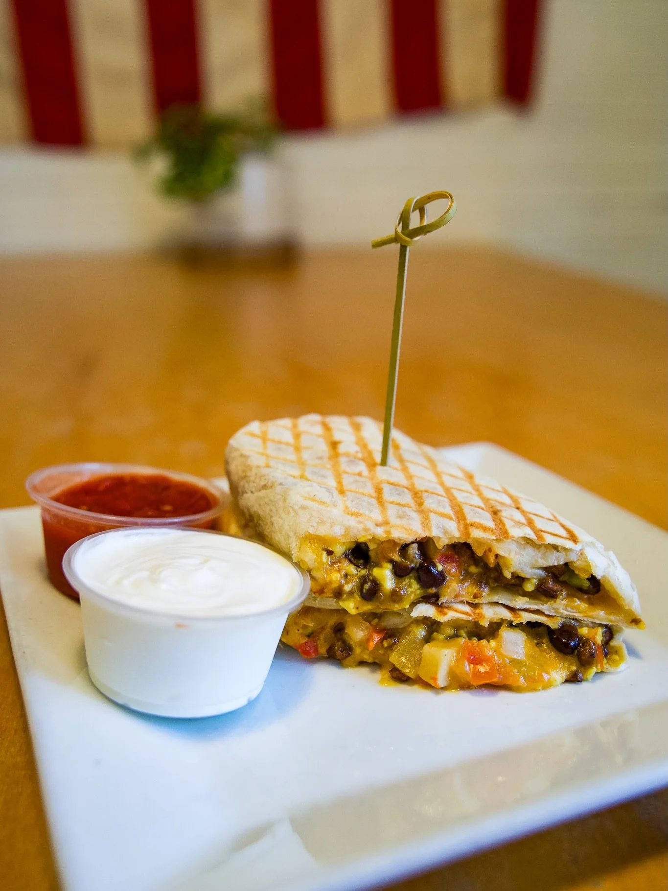 Brunch just got an upgrade 😍☕️

Meet two of our current favorites at Honest:

🥪 Brie-L.T.
Hickory smoked bacon, creamy brie, fresh tomato, spinach, and mayo on perfectly toasted sourdough. Savory, melty, and so satisfying.

🌯 Grilled Breakfast Bur