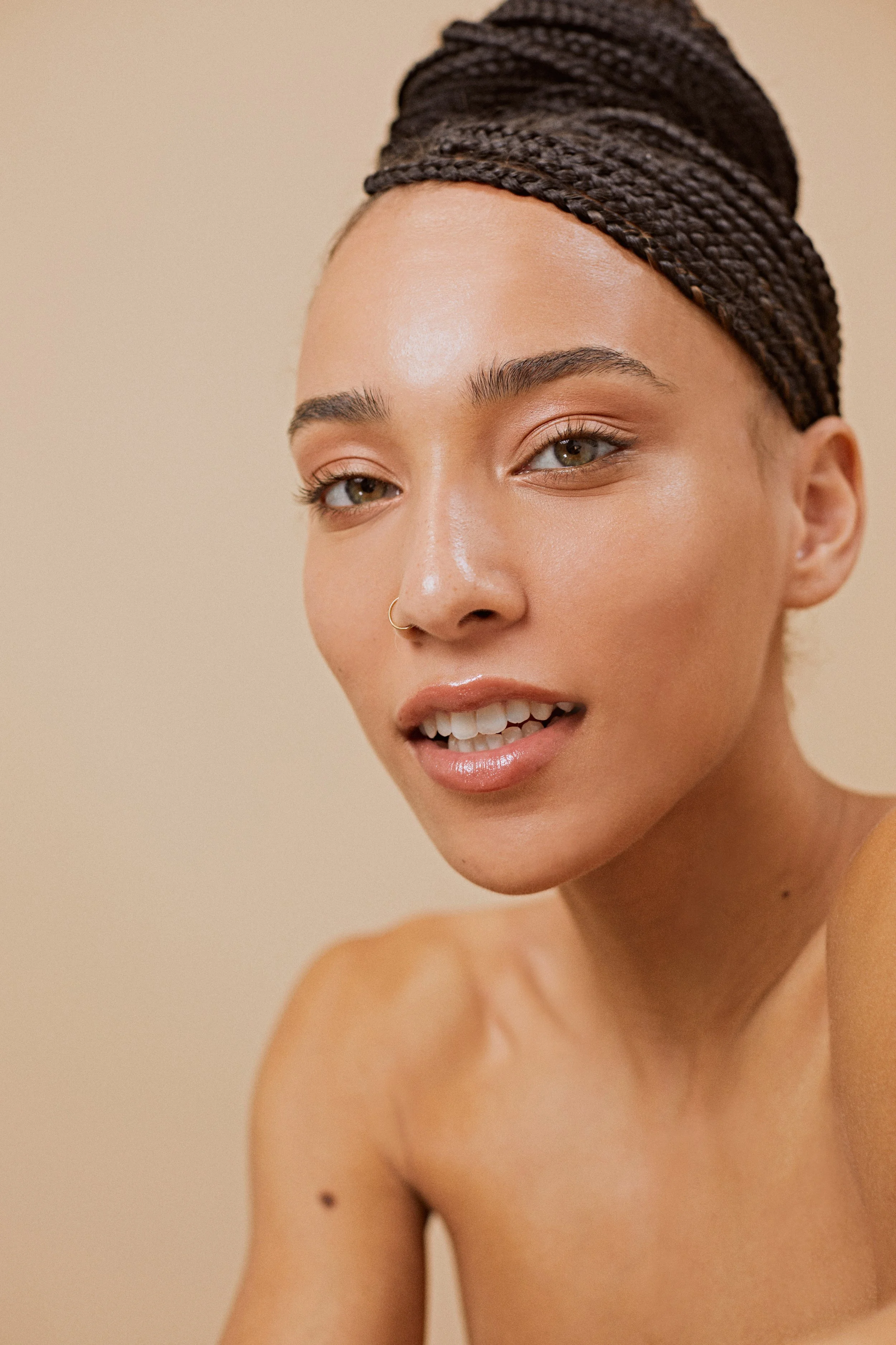 Model: Ella Latham
Agency @elitemodelworld / @womenmanagementla
Rep @autumn_cr
Photgrapher: @heyvanessablack
Hair & Makeup by @alainabarbagiovanni
1st AC @geebose
Retouching by @kat.hoelck