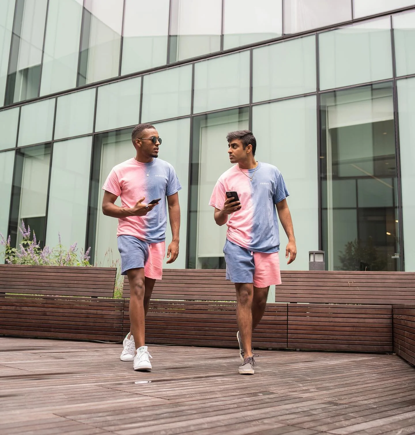 cool kids wear the Berry Blast Set - and guess what YOU ARE COOL ❤️&zwj;🔥❤️&zwj;🔥❤️&zwj;🔥 the hottest color combo of the summer 💙💕💗 join the RUSH baby 🔗🔗 
📸 @joeyallen00
