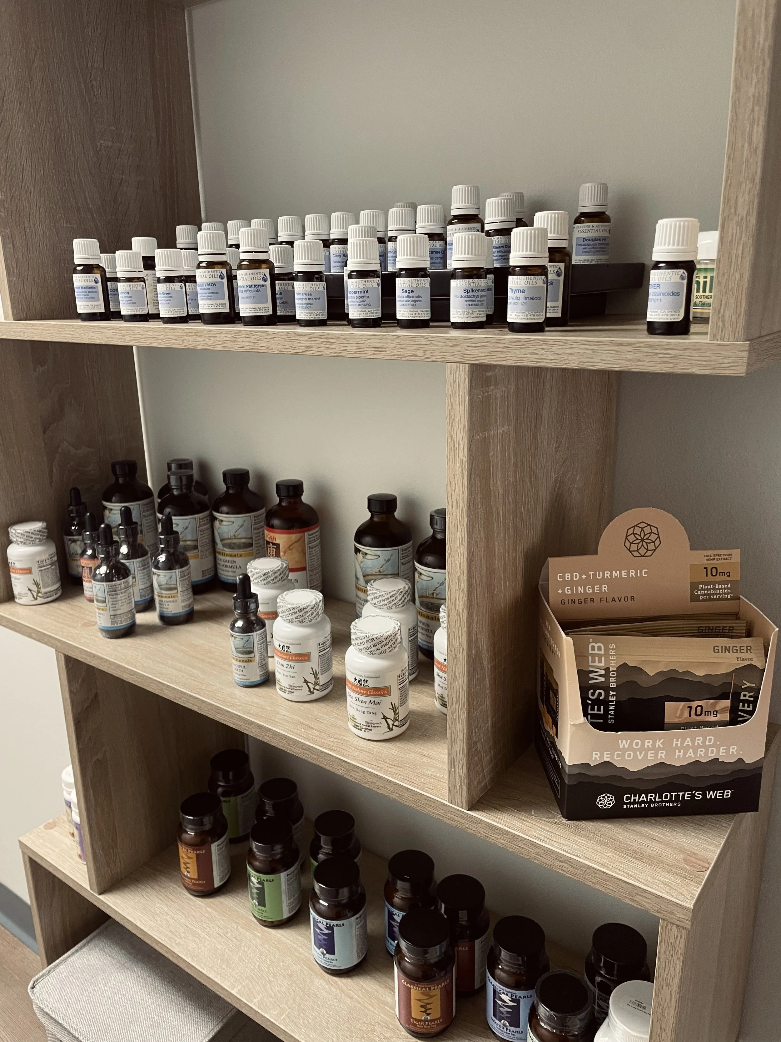 Aromatherapy, essential oils, cold and flu season, herbal therapy, pain management