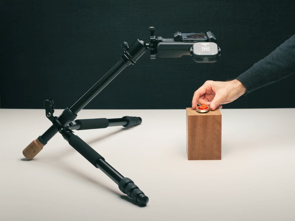 Shoulderpod T1 - multifunctional tripod with desktop set up for iPhone smartphone video