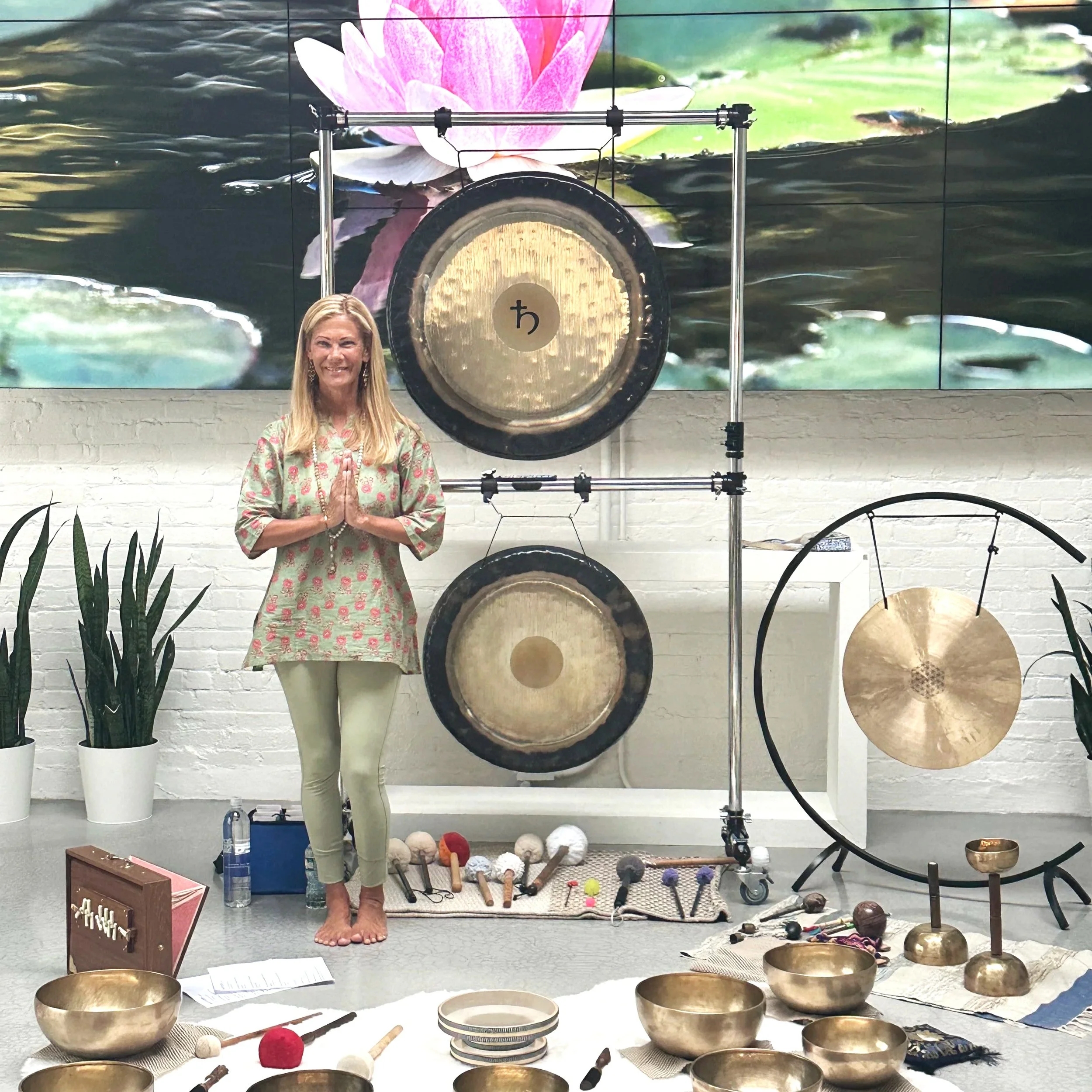Mantra Meditation + Gong Bath with Chris 