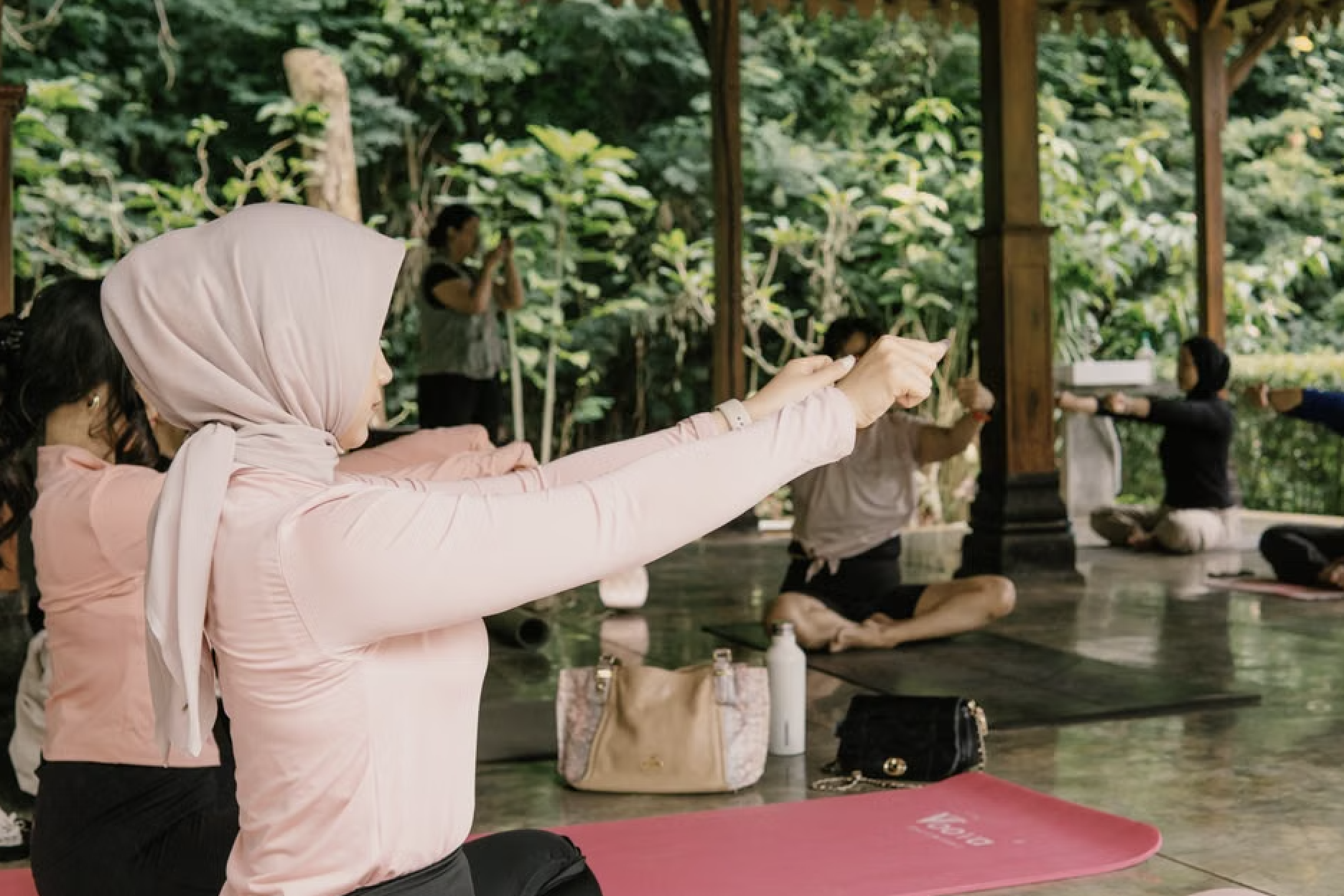 All About Ayurvedic Wellness Retreats: Science-Backed Authentic Packages