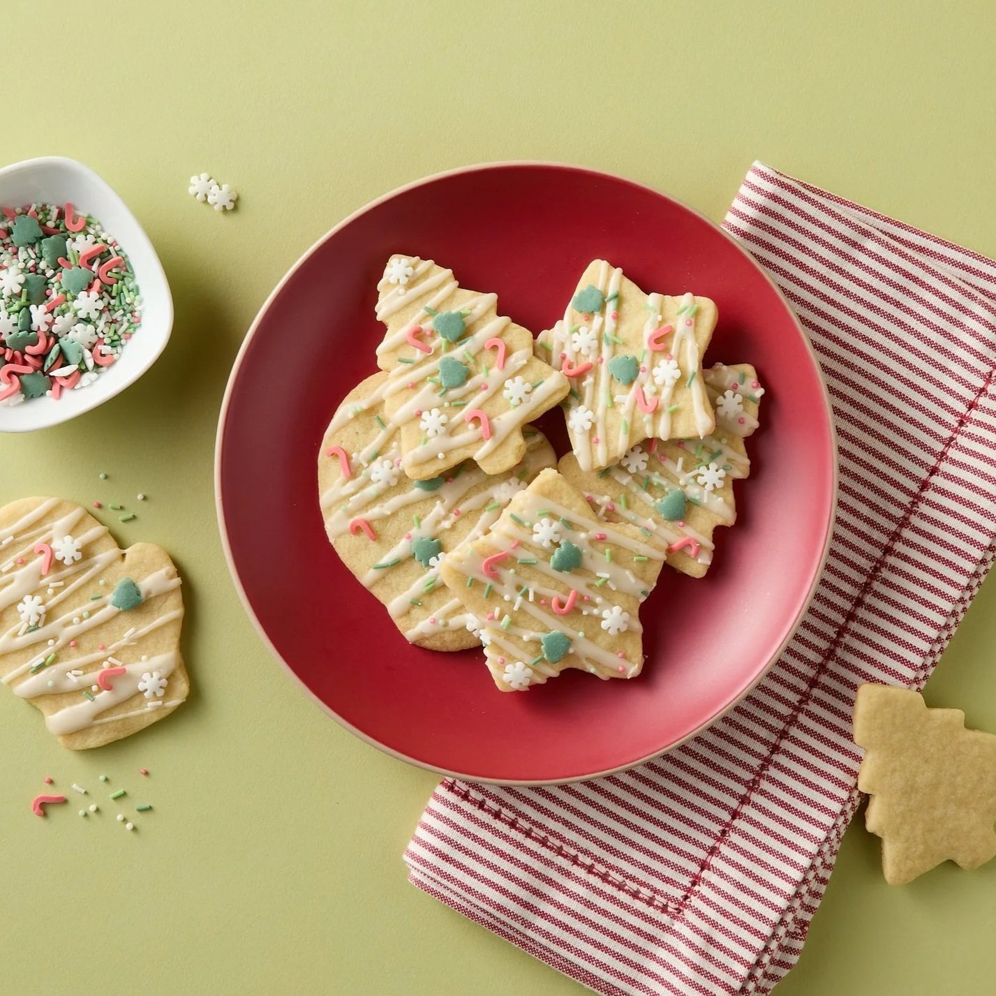 WFM+Sugar+Cookie+mix+baking+kit+w+frosting_Social_15995+1.jpg