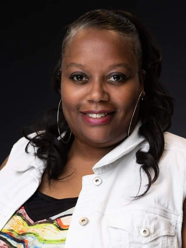 MahLeah+Cochran+Portrait+pic.jpg