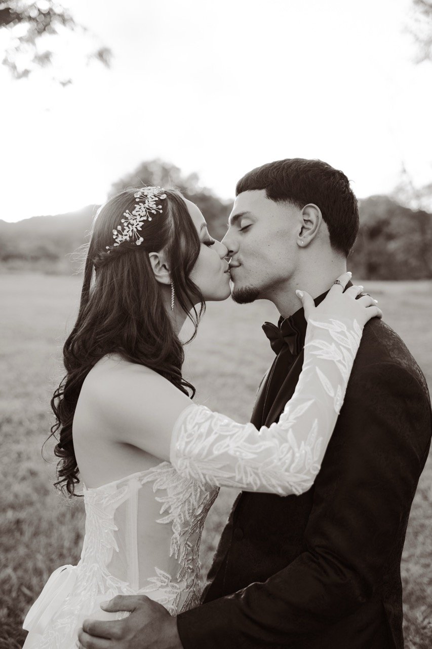 BODA DEREK Y ANDREA-433 Large.jpeg