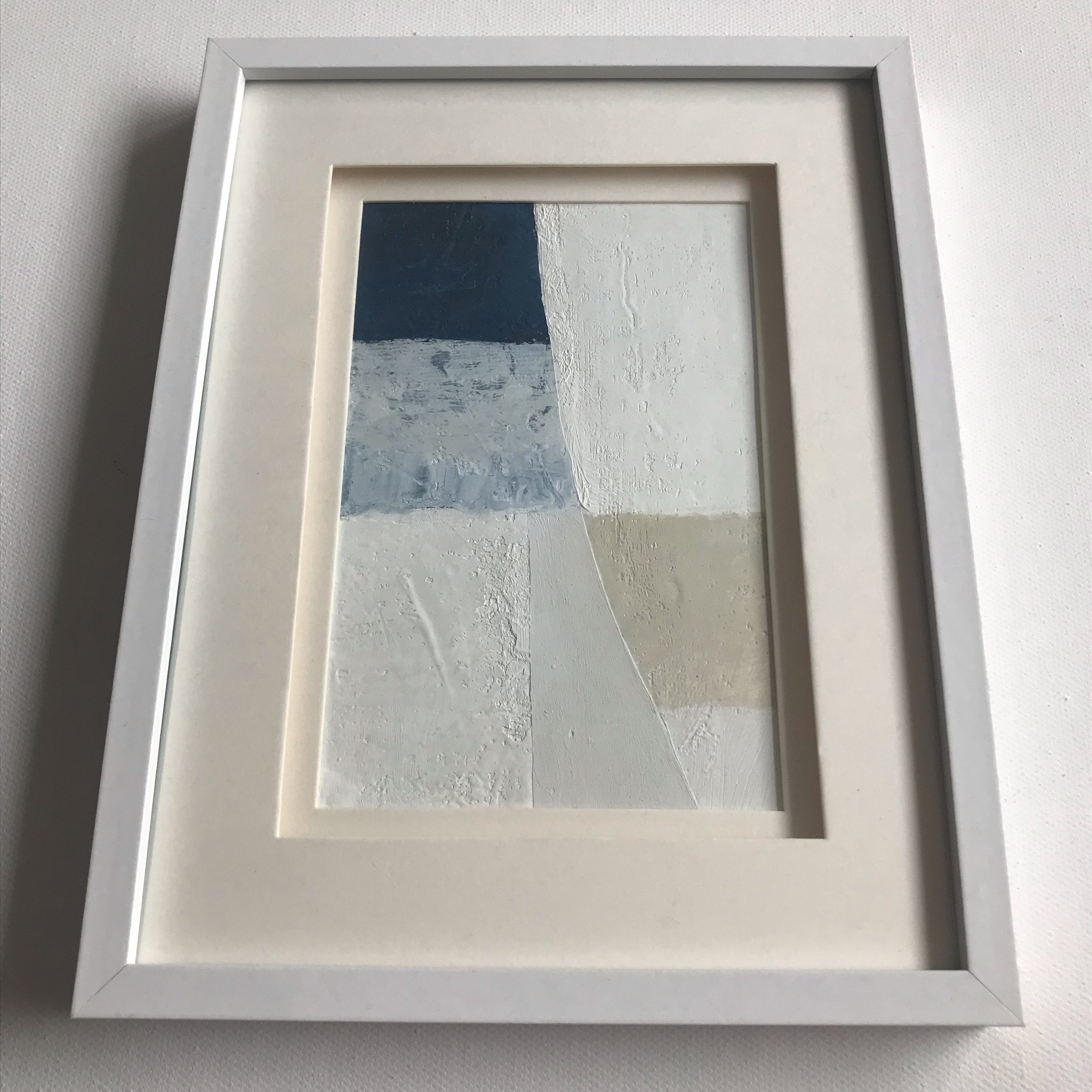 Blue tide |
Oil on canvas paper |
4' x 6" framed