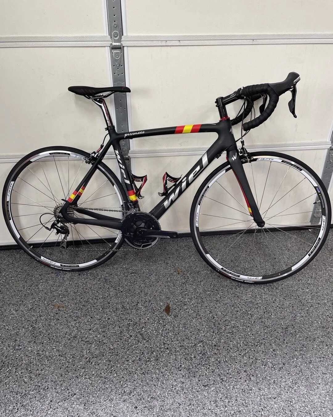 Carbon Frame bike build @ cycle Logix