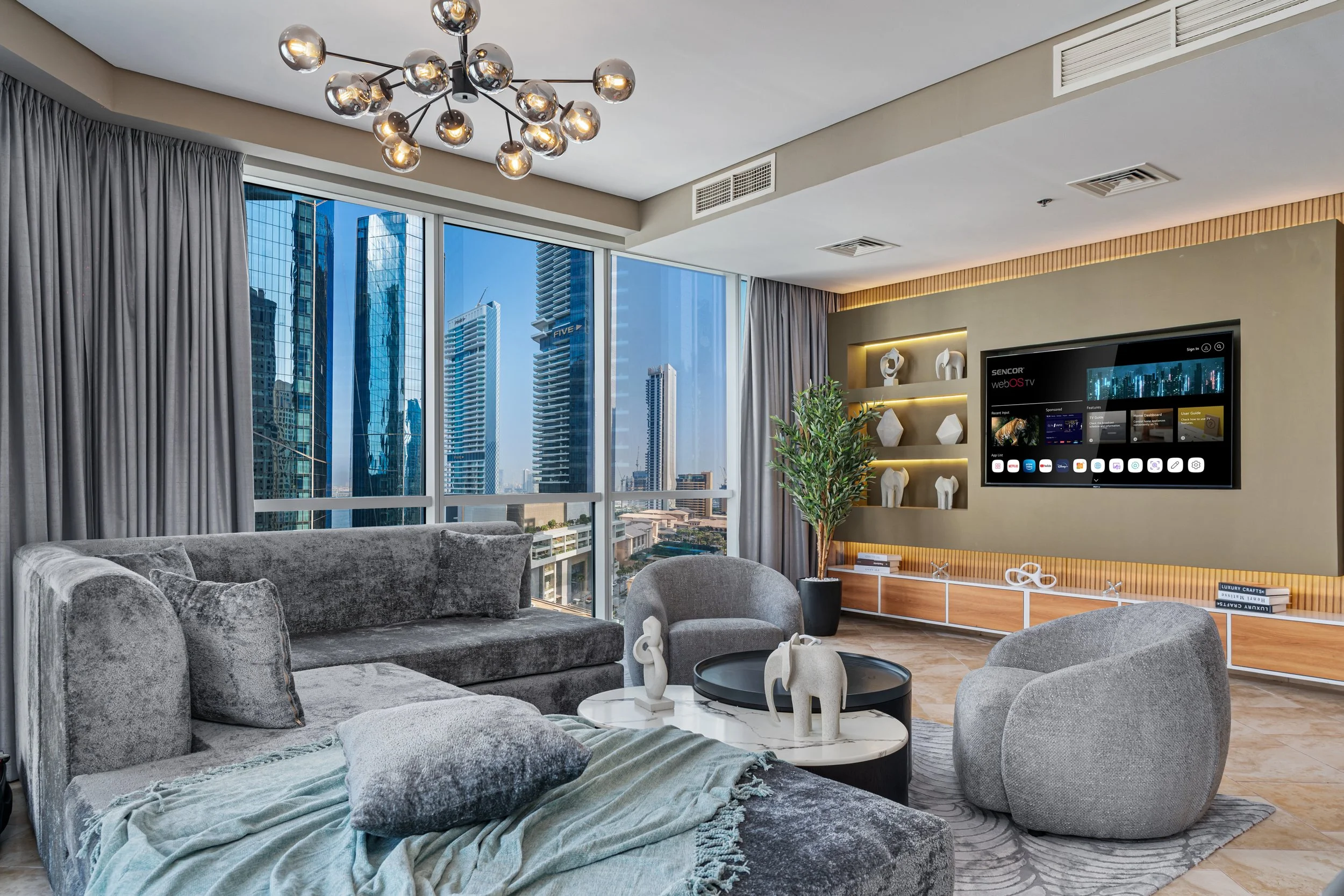 85M08240-Edit.jpg
