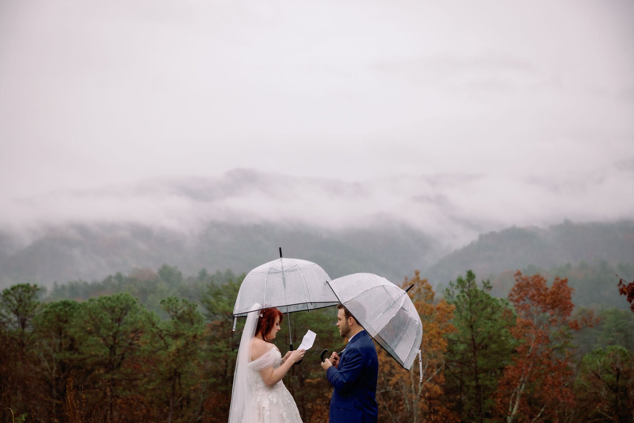 Gatlinburg-wedding-photographers-rainy-wedding-photos-vow-reading
