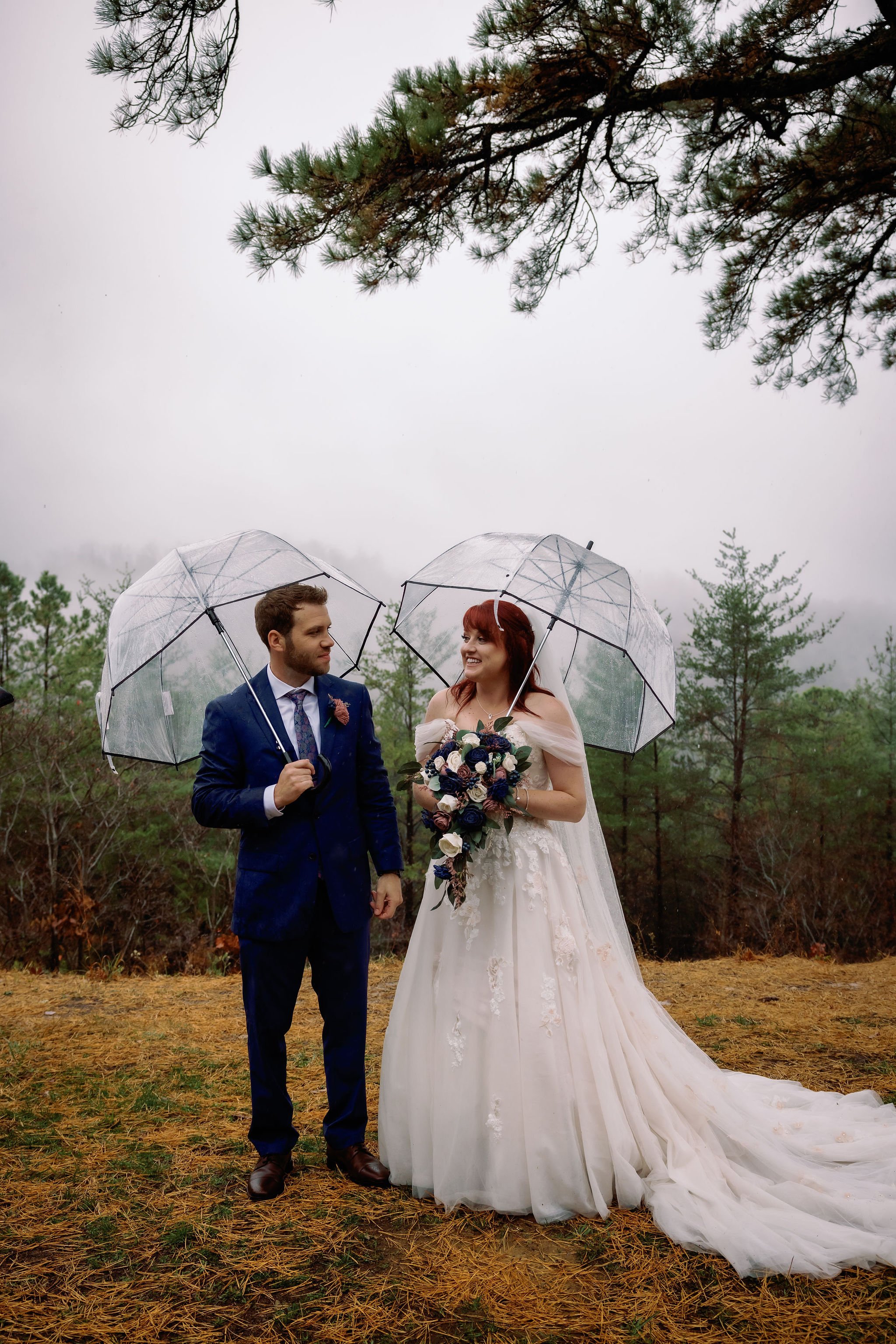 Gatlinburg-wedding-photographers-rainy-wedding-photos-bride-and-groom