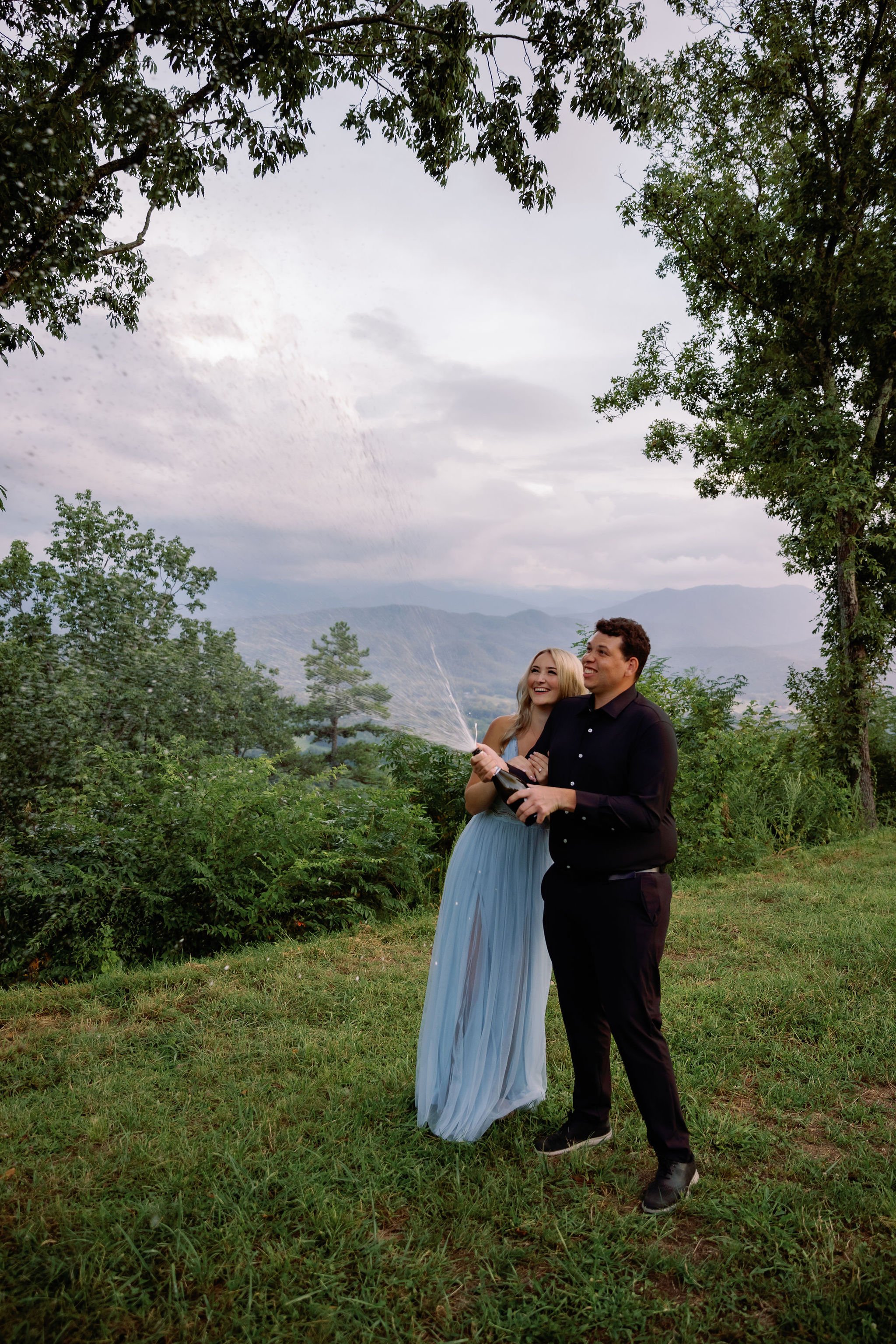 Engagement-Photo-Poses-With-Gatlinburg-Photographer-champange