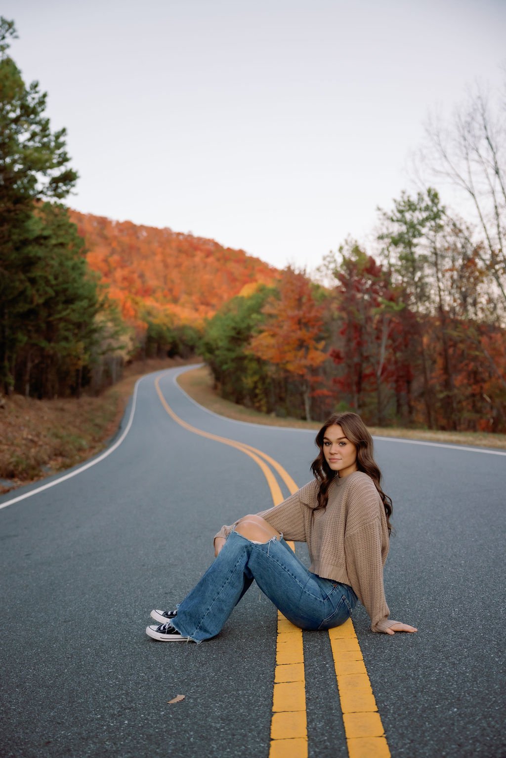 Fall-Senior-Pictures-In-the-Smoky-Mountains-parkway