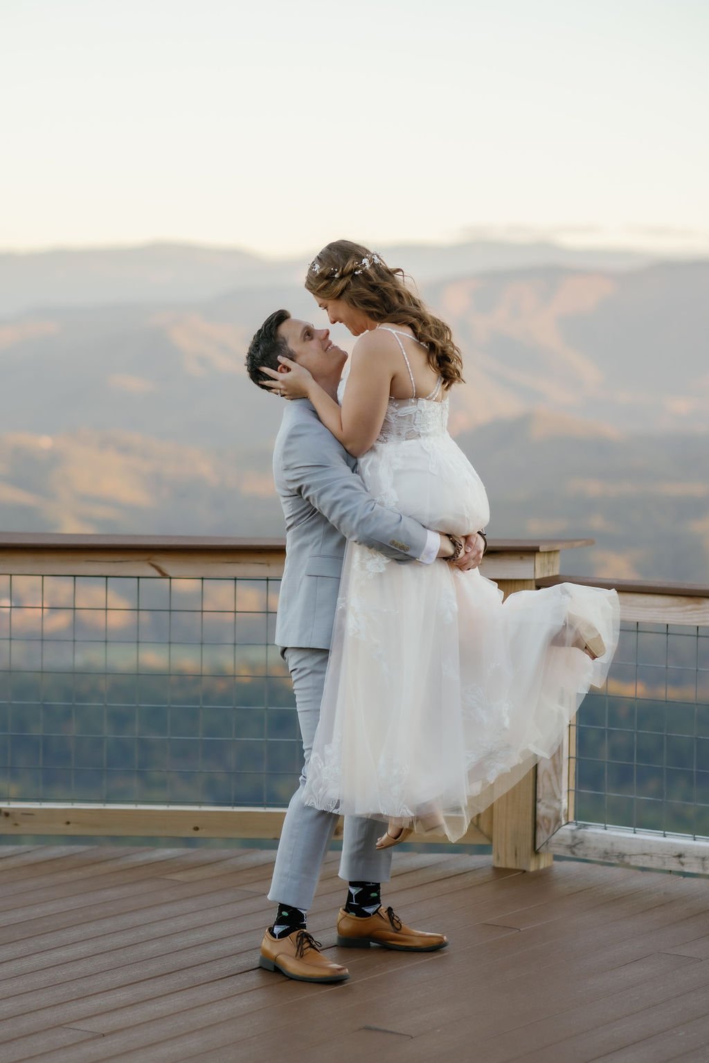 gatlinburg-photographers-airbnb-elopement-with-gatlinburg-photographers-groom-lifts-bride