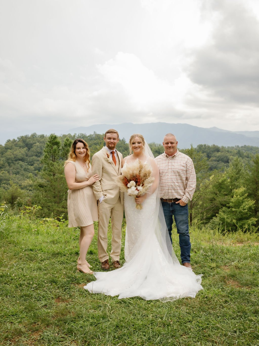 gatlinburg-photographer-how-to-get-more-variety-in-your-gatlinburg-wedding-gallery-family-portraits