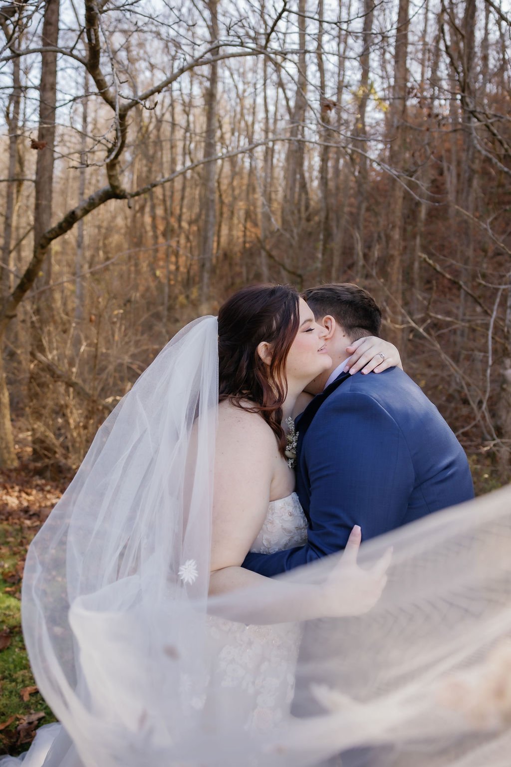 gatlinburg-photographer-gatlinburg-wedding-chapel-bride-hugging-groom