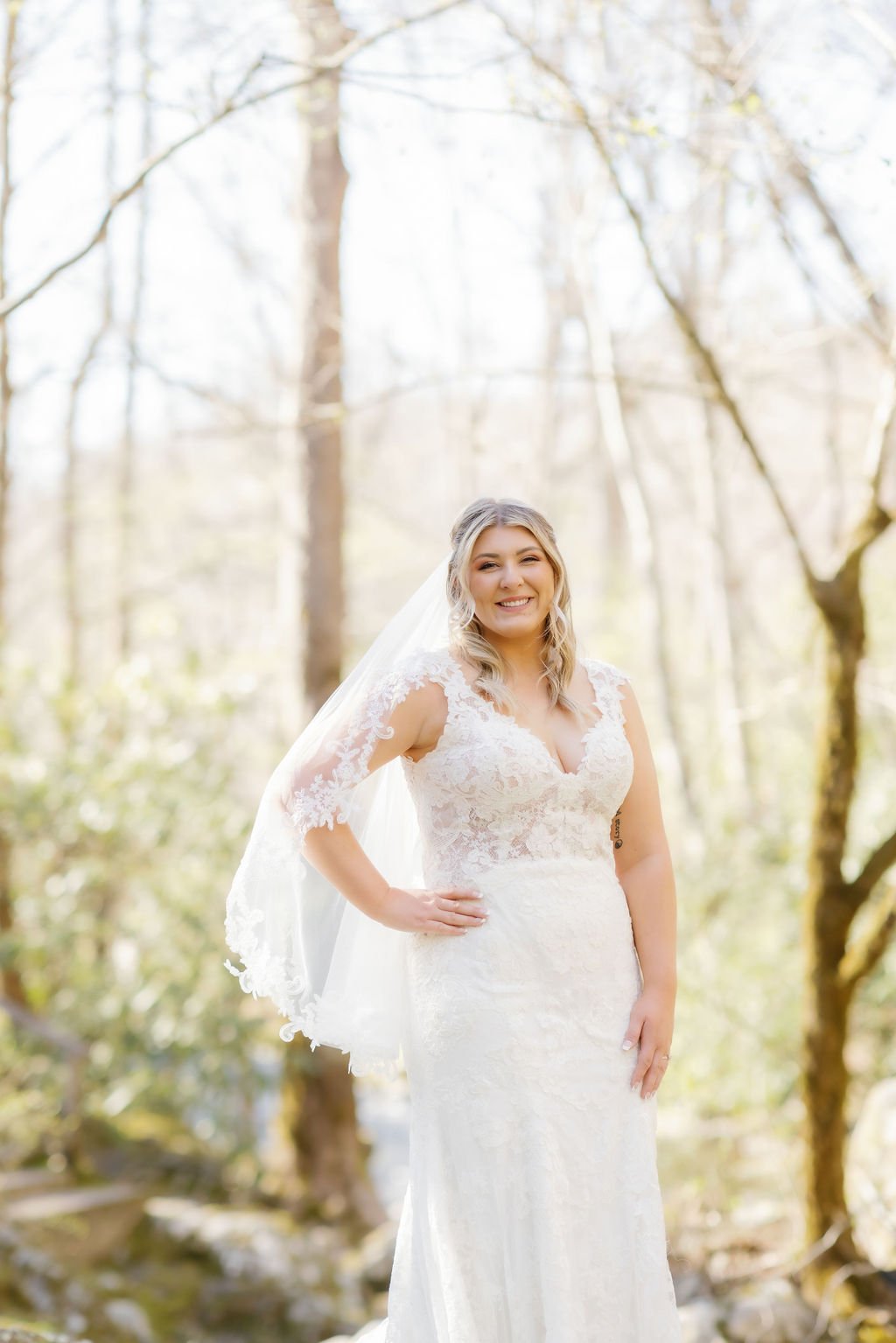 gatlinburg-photographer-tips-for-a-romantic-gatlinburg-elopement-ceremony-wedding-gown